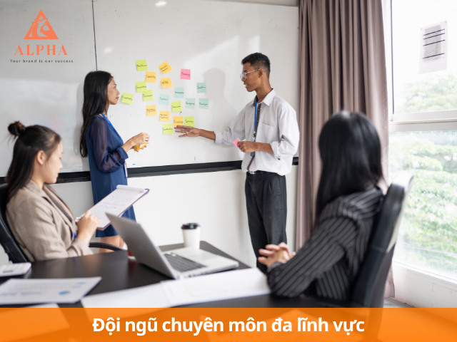 Làm việc với đội ngũ dày dặn kinh nghiệm khi thuê phòng marketing thuê ngoài trọn gói