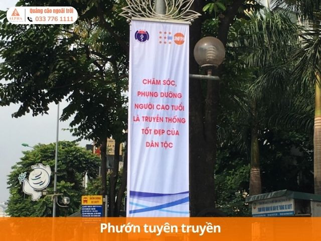 Phướn tuyên truyền